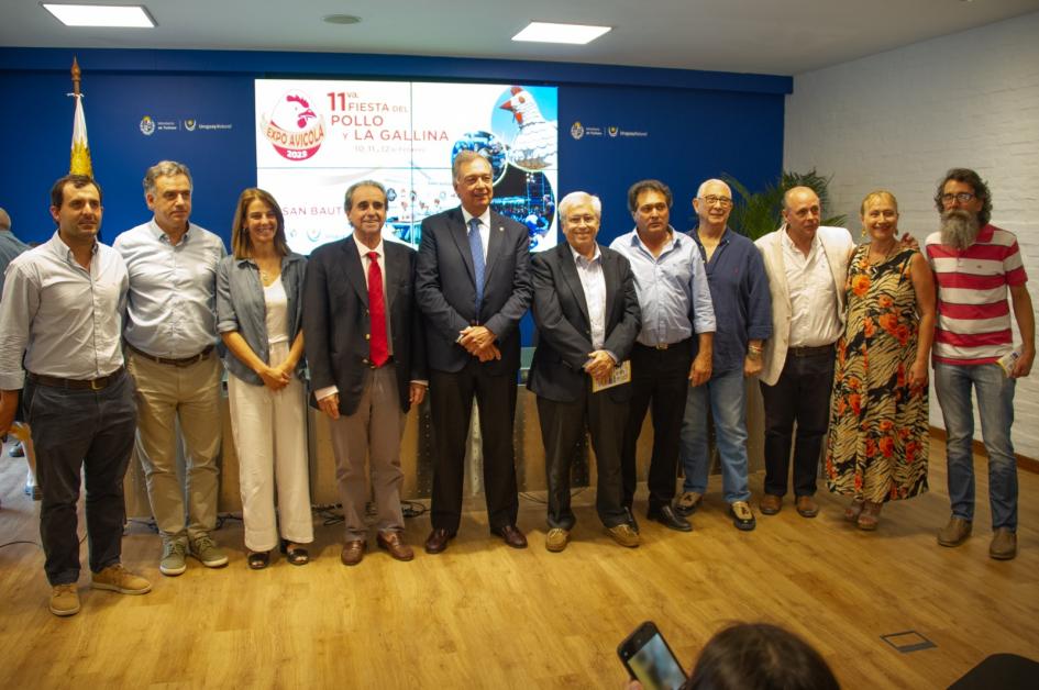 El lanzamiento se realizó en la Sala Arredondo del MINTUR. Foto: Presidencia.