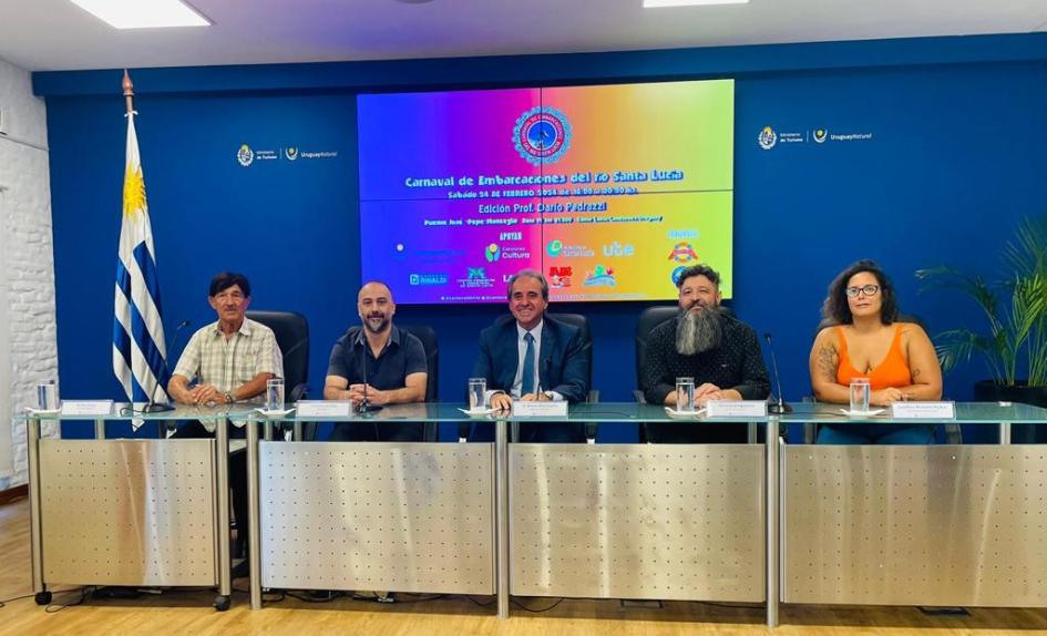 Lanzamiento del Carnaval de Embarcaciones del Río Santa Lucía 2024, en el Ministerio de Turismo Lanzamiento del Carnaval de Embarcaciones del Río Santa Lucía 2024, en el Ministerio de Turismo