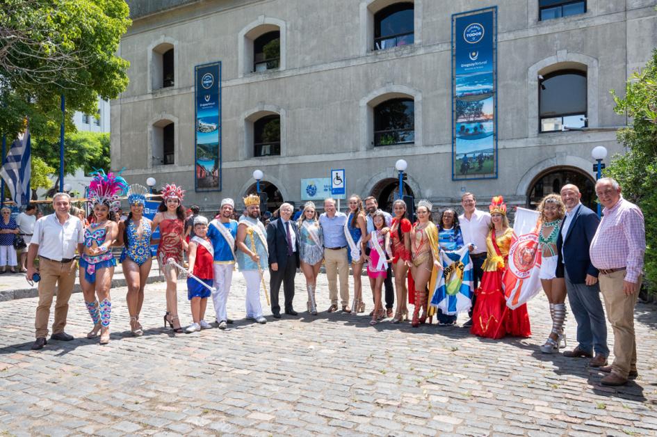 Lanzamiento del Carnaval de Rivera, en la explanada del Ministerio de Turismo