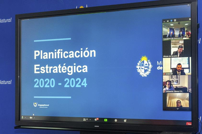 Plan Estratégico 2020 – 2024, a Embajadas y Consulados de Uruguay en el exterior Plan Estratégico 2020 – 2024, a Embajadas y Consulados de Uruguay en el exterior