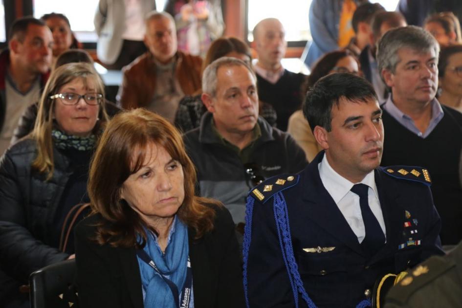 Público presente durante el lanzamiento.