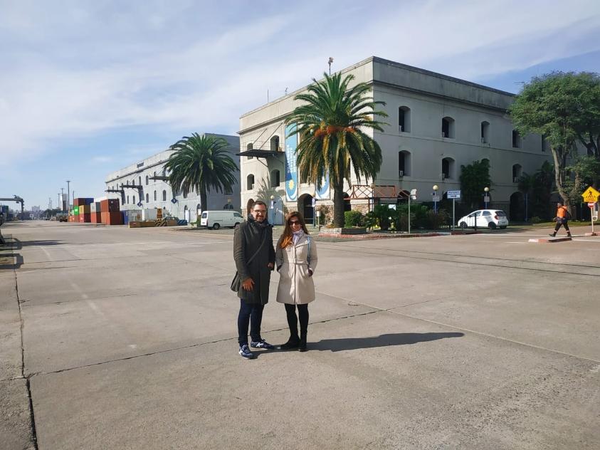 García y González en el Puerto de Montevideo.