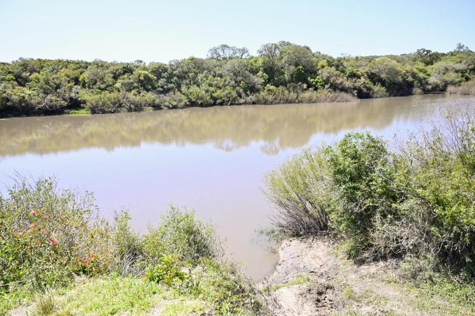 Rio Yaguarón, Paso Centurión, Cerro Largo Rio Yaguarón, Paso Centurión, Cerro Largo