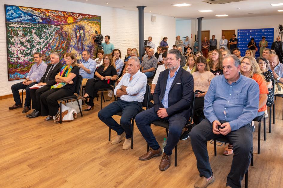 La ceremonia se realizó en la Sala Arredondo del Ministerio de Turismo La ceremonia se realizó en la Sala Arredondo del Ministerio de Turismo