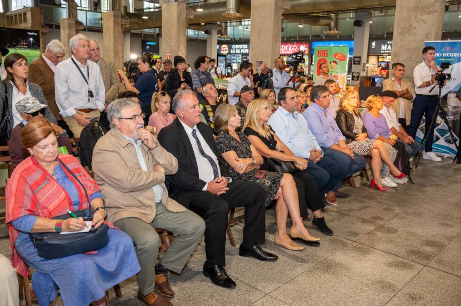 Lanzamiento de la Semana de Río Negro se realizó en el Mercado Agrícola de Montevideo Lanzamiento de la Semana de Río Negro se realizó en el Mercado Agrícola de Montevideo