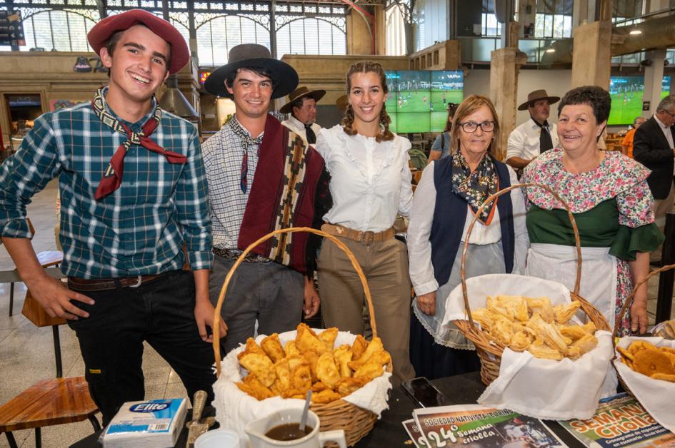 Los visitantes pudieron degustar productos típicos del departamento.