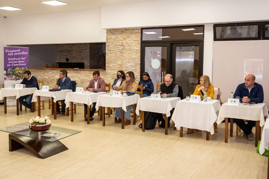 Reunión de Directores de Turismo en Ciudad de la Costa, con autoridades del Mintur