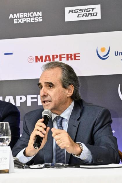 Subsecretario de Turismo, Remo Monzeglio, en Lanzamiento de los 20 años de Uruguay Open, en Carrasco Lawn Tennis Subsecretario de Turismo, Remo Monzeglio, en Lanzamiento de los 20 años de Uruguay Open