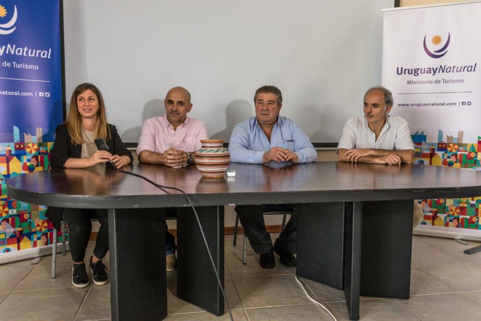 Jornada de capacitación para beneficiarios de la segunda convocatoria a los fondos concursables Jornada de capacitación para beneficiarios de la segunda convocatoria a los fondos concursables