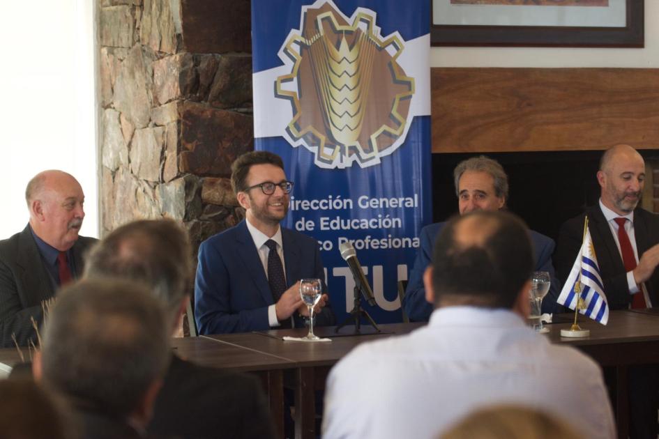Referente de hotelería de Italia visitó Uruguay en el marco de la Cumbre Global de Enoturismo Referente de hotelería de Italia visitó Uruguay en el marco de la Cumbre Global de Enoturismo