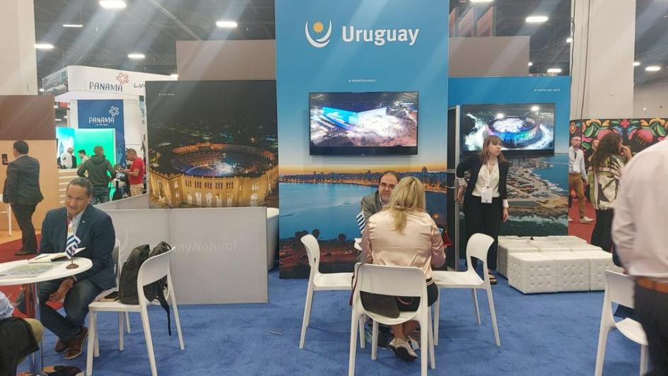 Stand de Uruguay en Feria IMEX América 2022