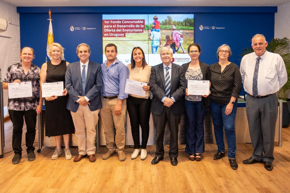Primer Fondo Concursable del Mintur para el Desarrollo del Enoturismo ya tiene sus ganadores Primer Fondo Concursable del Mintur para el Desarrollo del Enoturismo ya tiene sus ganadores