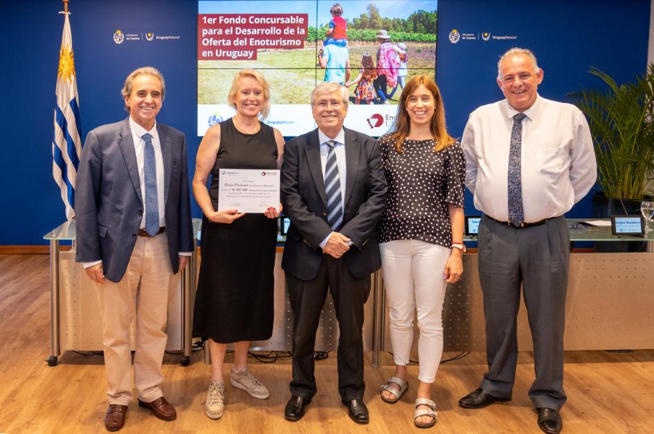Primer Fondo Concursable del Mintur para el Desarrollo del Enoturismo ya tiene sus ganadores Primer Fondo Concursable del Mintur para el Desarrollo del Enoturismo ya tiene sus ganadores