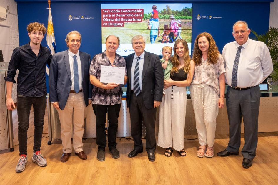 Primer Fondo Concursable del Mintur para el Desarrollo del Enoturismo ya tiene sus ganadores Primer Fondo Concursable del Mintur para el Desarrollo del Enoturismo ya tiene sus ganadores