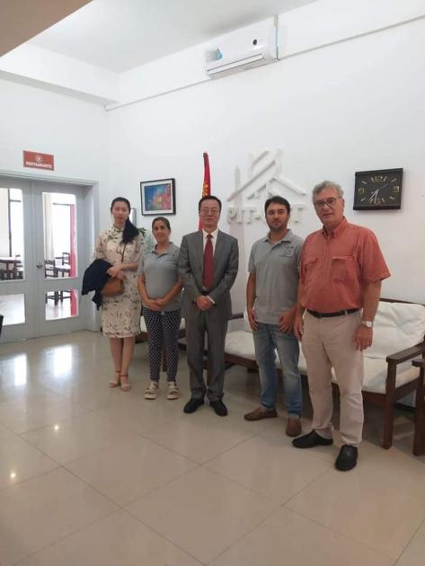 Visita del embajador chino en Uruguay, Wang Gang al Hotel Hotel José D' Elía (1)