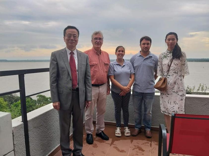 Visita del embajador chino en Uruguay, Wang Gang al Hotel Hotel José D' Elía