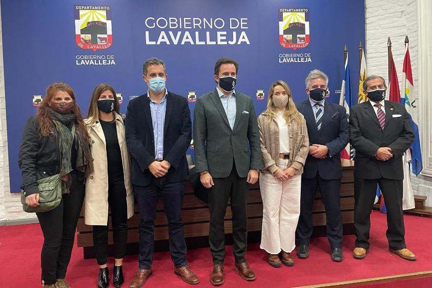 Conferencia de prensa en la Intendencia Departamental de Lavalleja. Conferencia de prensa en la Intendencia Departamental de Lavalleja.