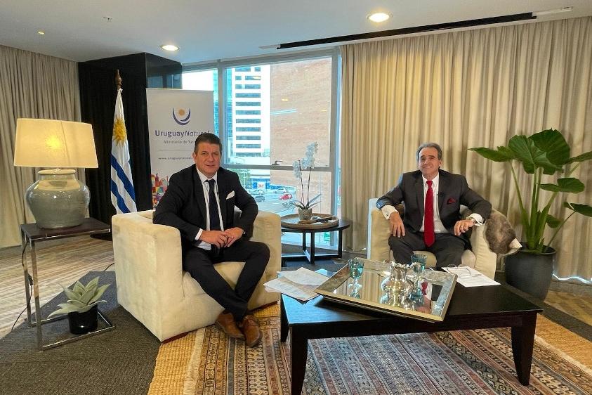 Subsecretario Remo Monzeglio y Director General de Secretaría, Ignacio Curbelo en Foro INVERTUR 2021