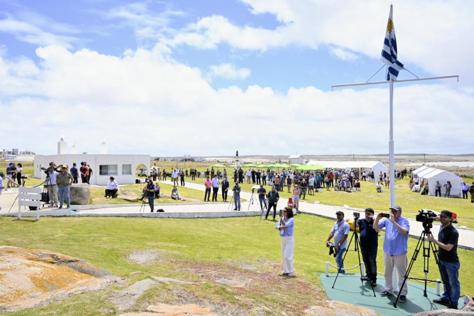 Lanzamiento de Temporada de Rocha en Cabo Polonio Lanzamiento de Temporada de Rocha en Cabo Polonio