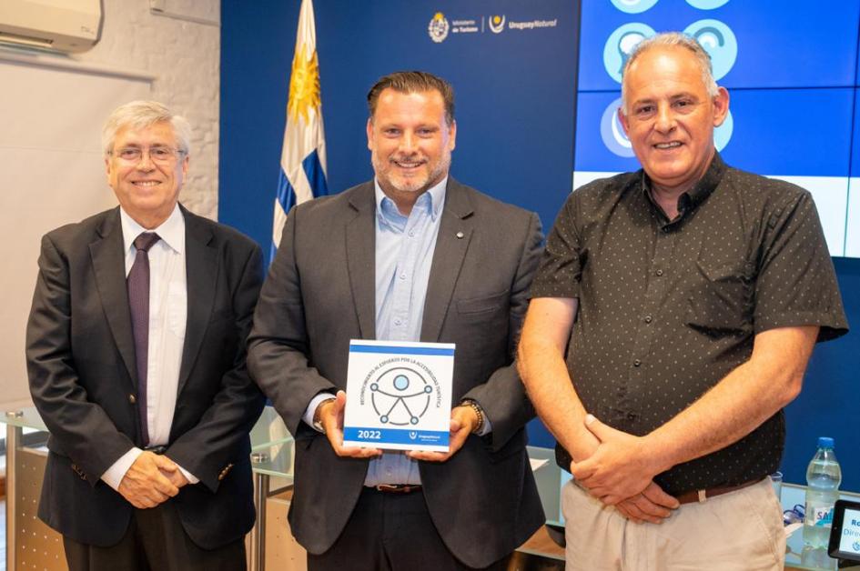 Grupo de Accesibilidad Turística del MINTUR, realizó entrega de reconocimientos e infraestructura Grupo de Accesibilidad Turística del MINTUR, realizó entrega de reconocimientos e infraestructura