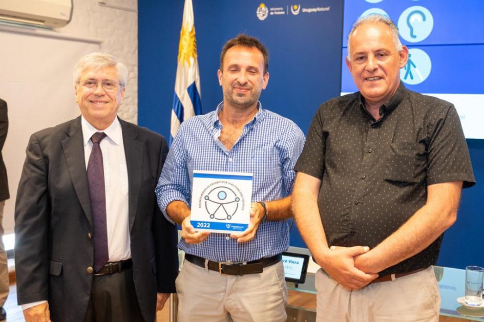 Grupo de Accesibilidad Turística del MINTUR, realizó entrega de reconocimientos e infraestructura