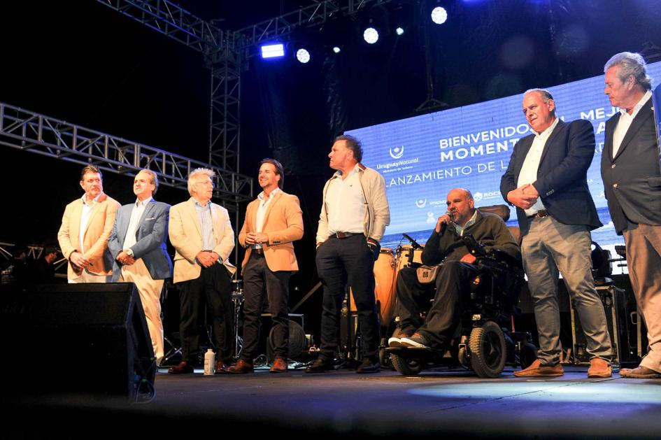 Lanzamiento de Temporada 2023 - 2024 Lanzamiento de Temporada 2023 - 2024