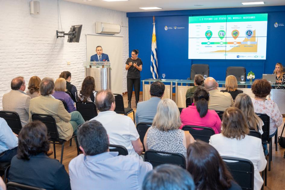 Entrega de reconocimientos en accesibilidad turística Entrega de reconocimientos en accesibilidad turística