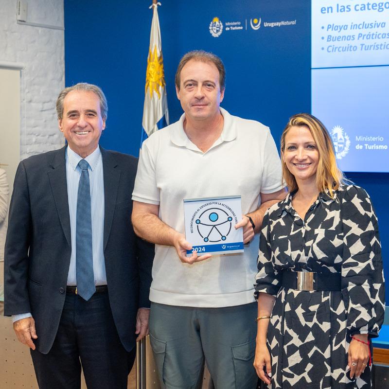 Entrega de reconocimientos en accesibilidad turística Entrega de reconocimientos en accesibilidad turística