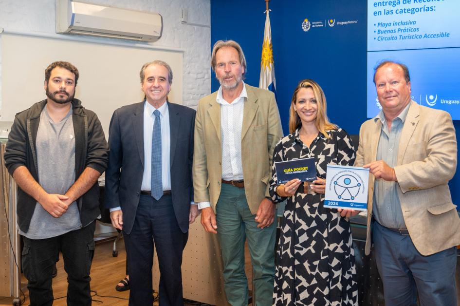 Entrega de reconocimientos en accesibilidad turística Entrega de reconocimientos en accesibilidad turística