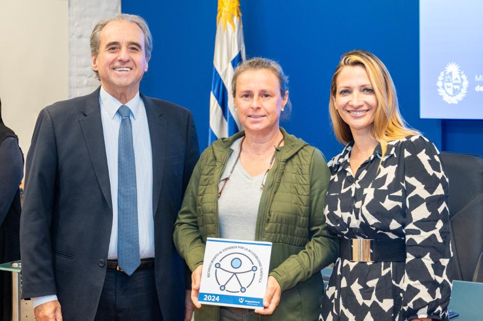 Entrega de reconocimientos en accesibilidad turística Entrega de reconocimientos en accesibilidad turística