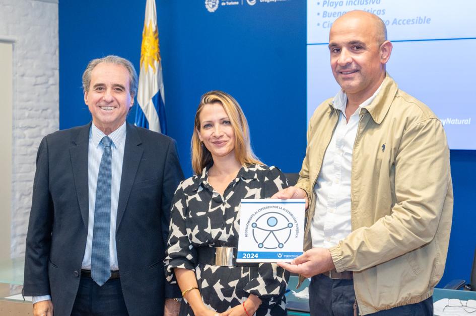 Entrega de reconocimientos en accesibilidad turística Entrega de reconocimientos en accesibilidad turística