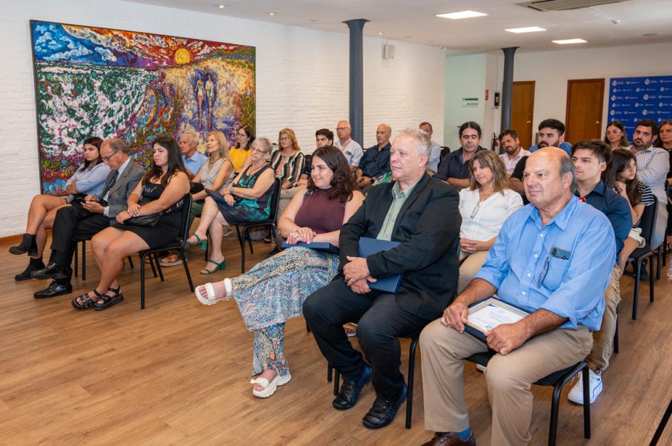 UTTU entregó reconocimientos a autoridades y celebridades UTTU entregó reconocimientos a autoridades y celebridades