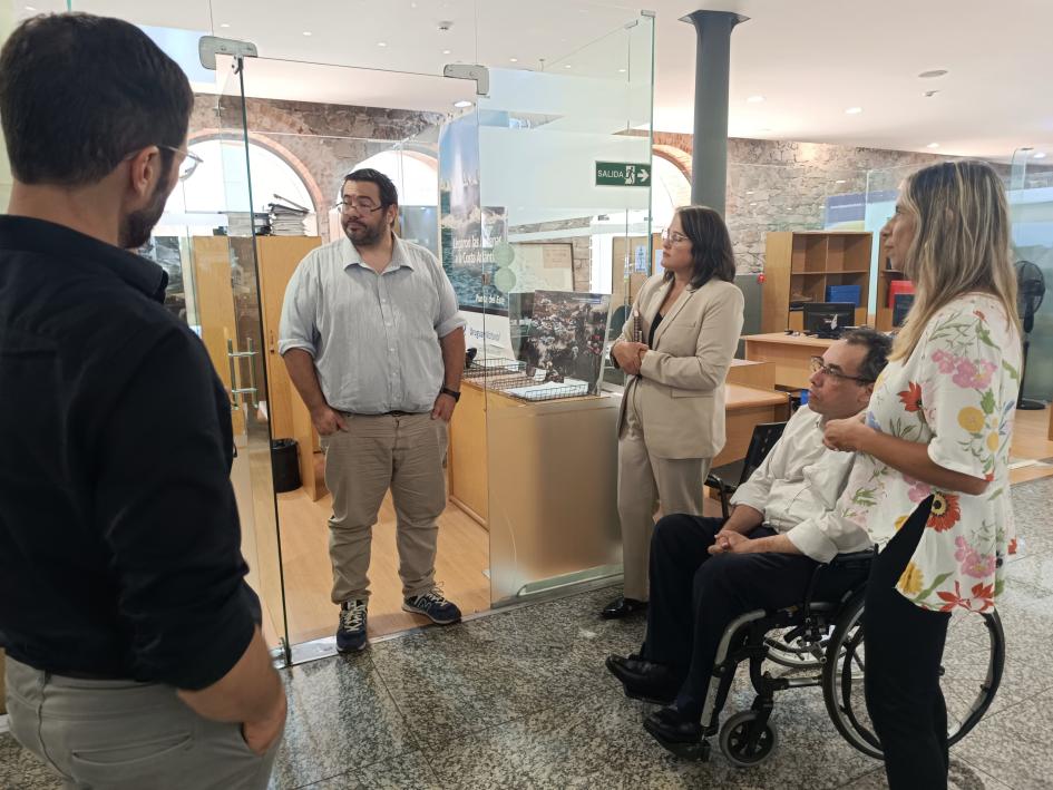 Ministro Pablo Menoni recorrió las instalaciones del Ministerio de Turismo y saludó a funcionarios Ministro Pablo Menoni recorrió las instalaciones del Ministerio de Turismo y saludó a funcionarios