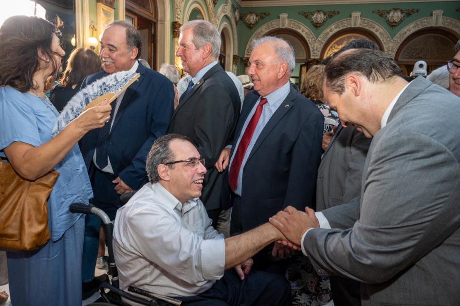 Ministro Menoni acompañó los actos de asunción de varios ministros de Estado Ministro Menoni acompañó los actos de asunción de varios ministros de Estado
