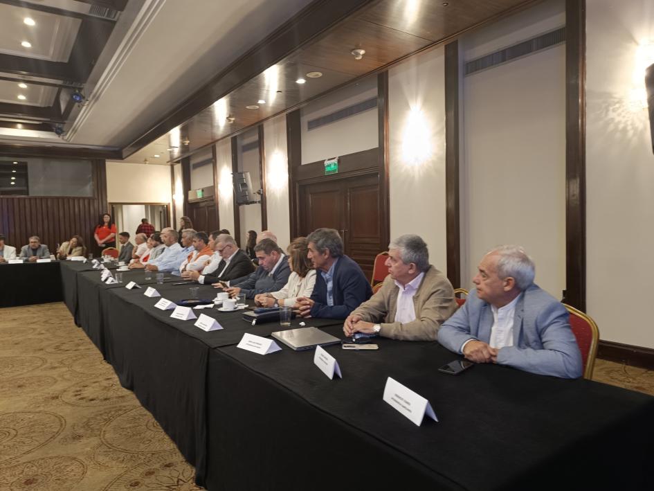 Cámara Uruguaya de Turismo recibió a autoridades del Ministerio de Turismo Cámara Uruguaya de Turismo recibió a autoridades del Ministerio de Turismo