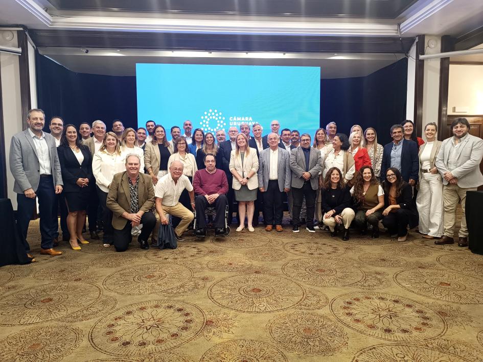 Cámara Uruguaya de Turismo recibió a autoridades del Ministerio de Turismo Cámara Uruguaya de Turismo recibió a autoridades del Ministerio de Turismo