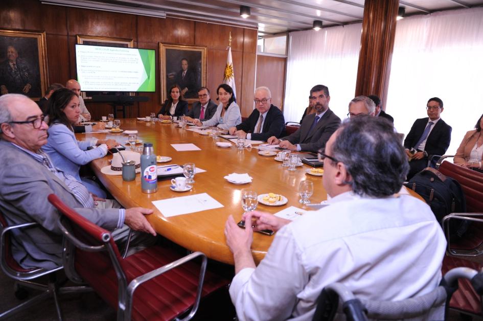 Ministro Pablo Menoni participó de la reunión de la CIACEX. Foto: Presidencia Uruguay.