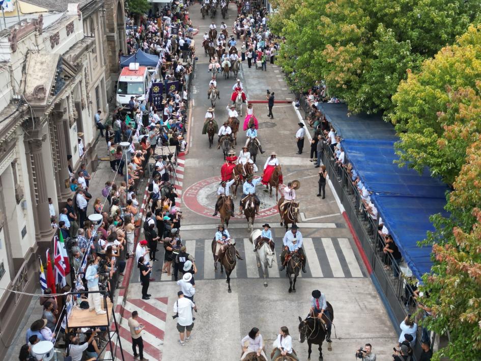 Patria Gaucha: Tradición e Identidad Patria Gaucha: Tradición e Identidad