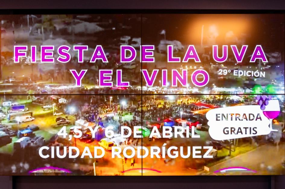 Rodríguez brinda por la llegada de la 29ª edición de la Fiesta de la Uva y el Vino