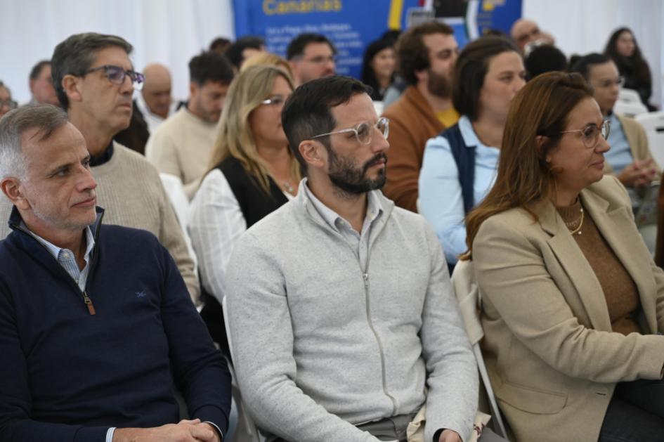 Nuevo Ciclo de CAMTUR Conecta – Encontrarnos para Potenciarnos La Ministra (i) Ana Claudia Caram estuvo presente en la cita de CAMTUR en Los Cerrillos