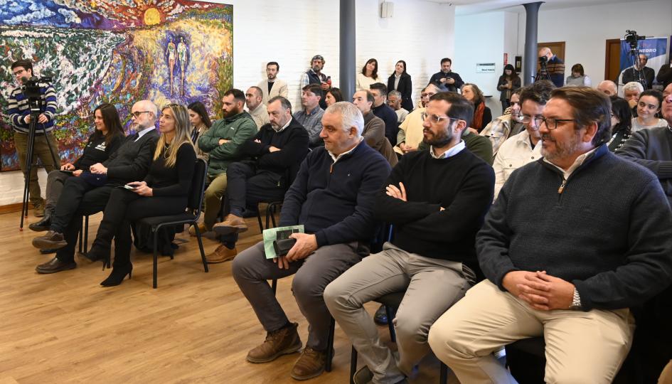 La ceremonia se llevó a cabo este miércoles 25 en la Sala Arredondo del Ministerio de Turismo La ceremonia se llevó a cabo este miércoles 25 en la Sala Arredondo del Ministerio de Turismo