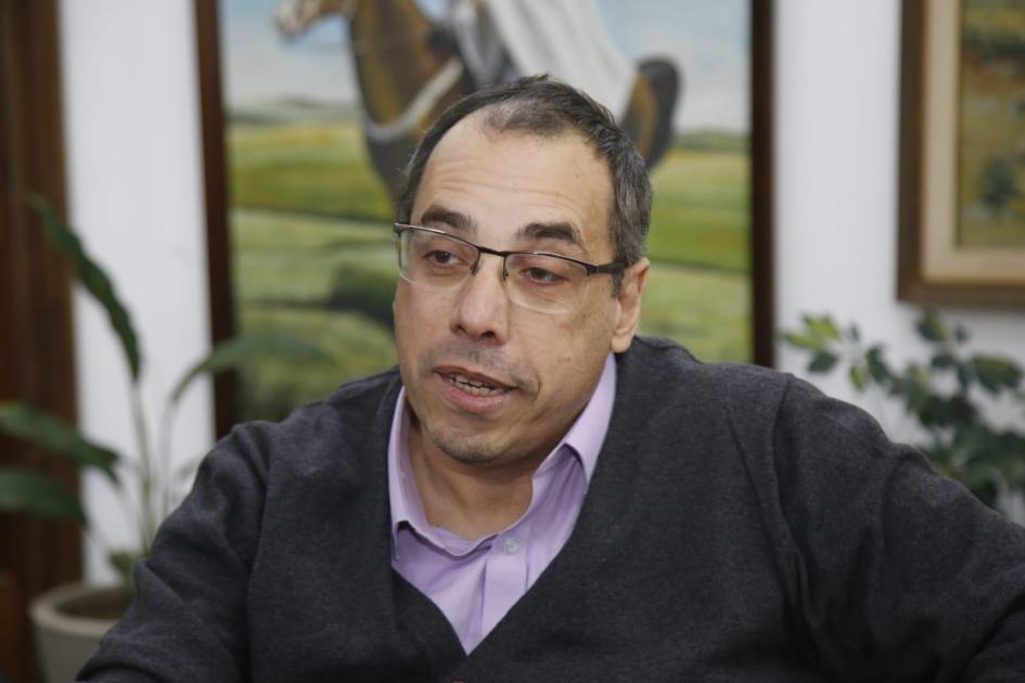 Ministro Menoni presentó a la Intendencia de Maldonado solución para el Pabellón de las Rosas Ministro Menoni presentó a la Intendencia de Maldonado solución para el Pabellón de las Rosas