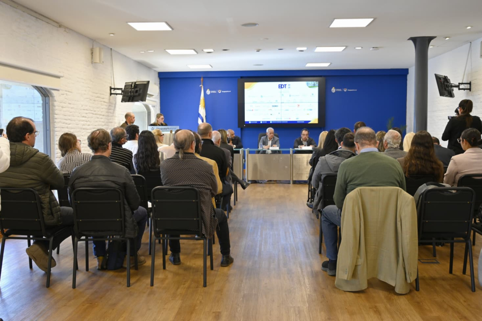 Lanzamiento Lanzamiento