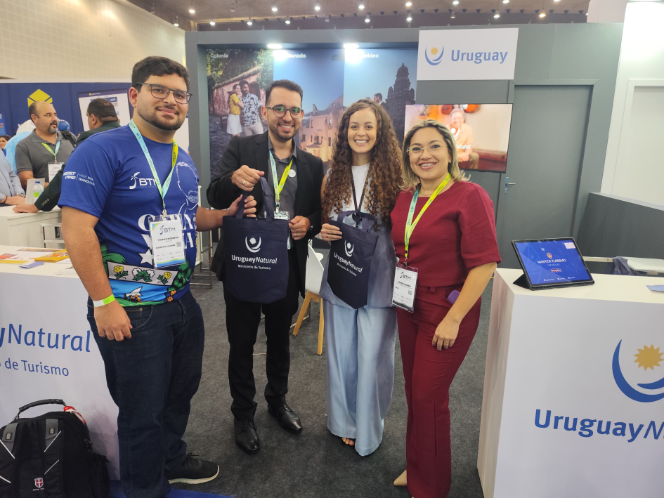 Uruguay apuesta a conquistar al turista del nordeste brasileño con un histórico vuelo directo desde Uruguay apuesta a conquistar al turista del nordeste brasileño con un histórico vuelo directo desde