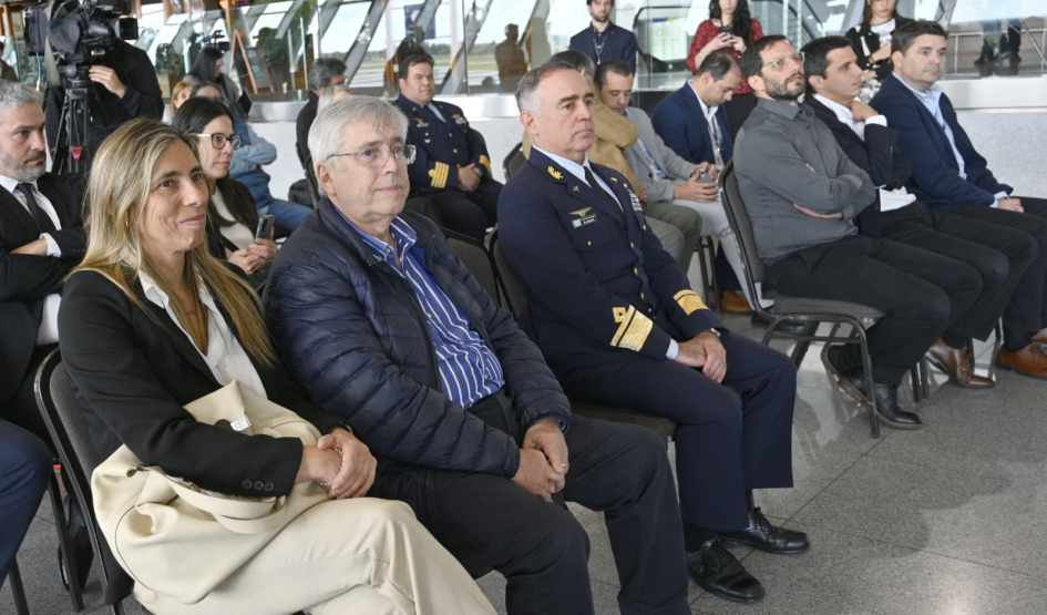 Lanzamiento nueva ruta aérea Montevideo–Rivera Lanzamiento nueva ruta aérea Montevideo–Rivera