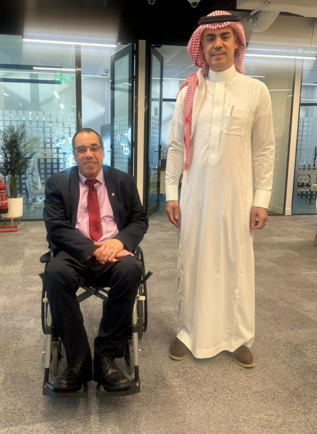 Ministro Pablo Menoni y Ceo Talal Al-Marri 