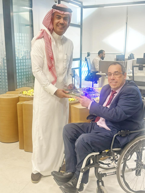 Ministro Pablo Menoni y Ceo Talal Al-Marri 