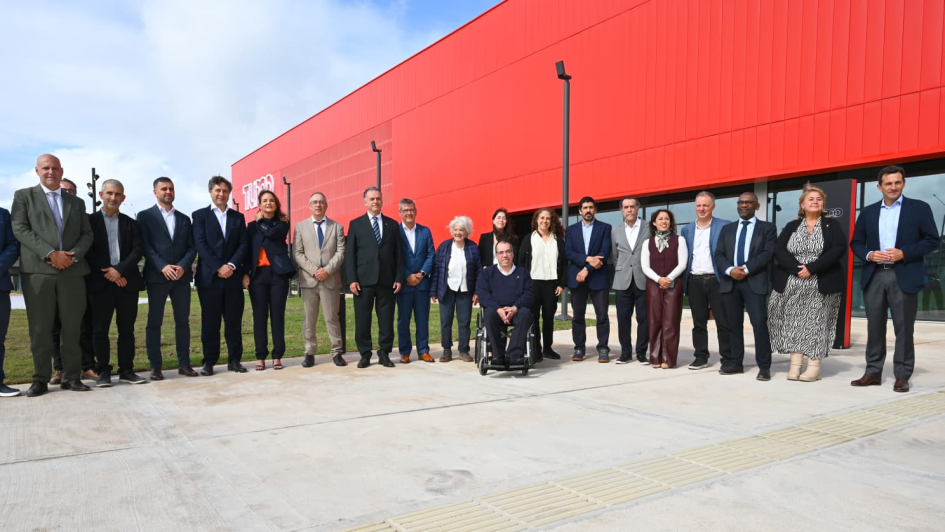 TUMO Uruguay inauguró su primer centro de educación en tecnologías creativas en el Aeropuerto de Car