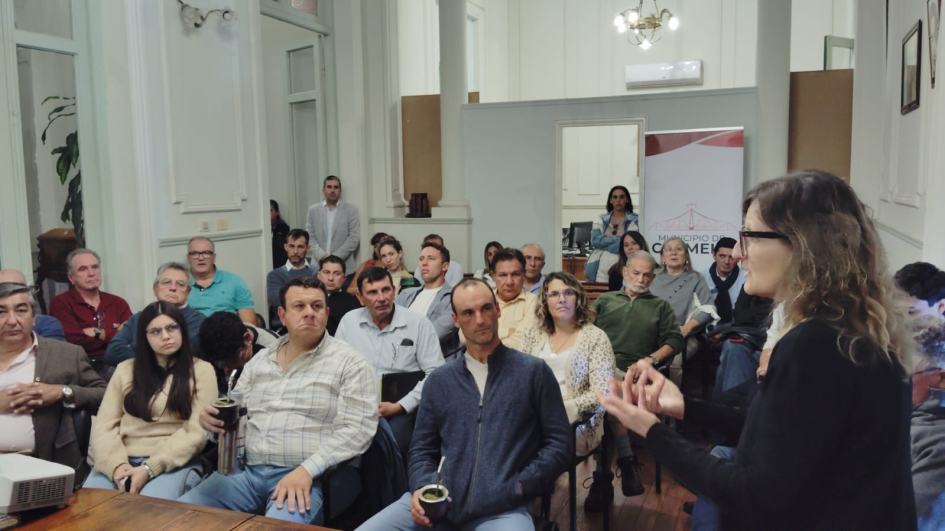 Charla informativa en Colonia 