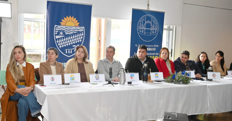 Reunión con Directoras/es de Turismo 